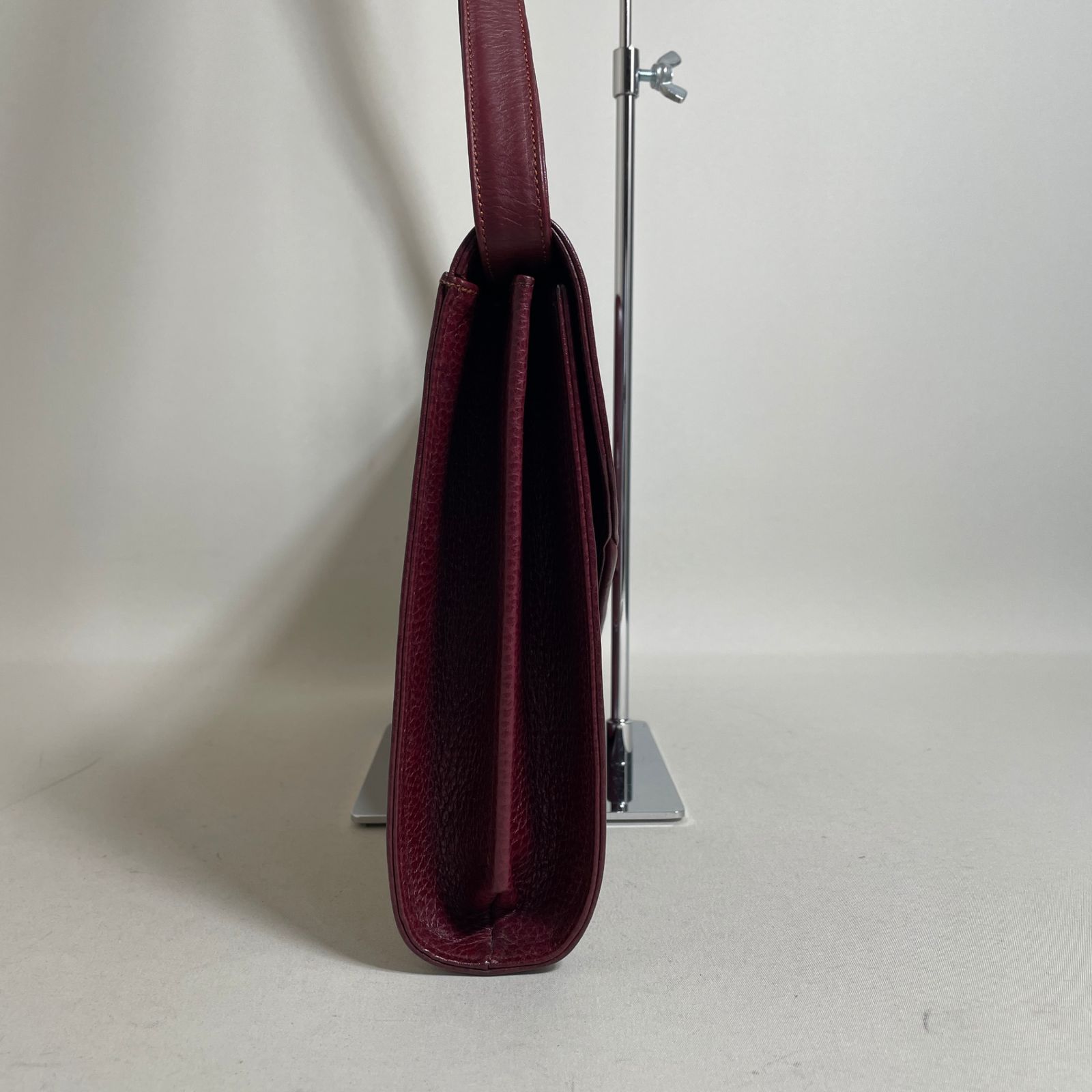 2604-270｜美品｜カルティエ ショルダーバッグ レザー ボルドー - メルカリ