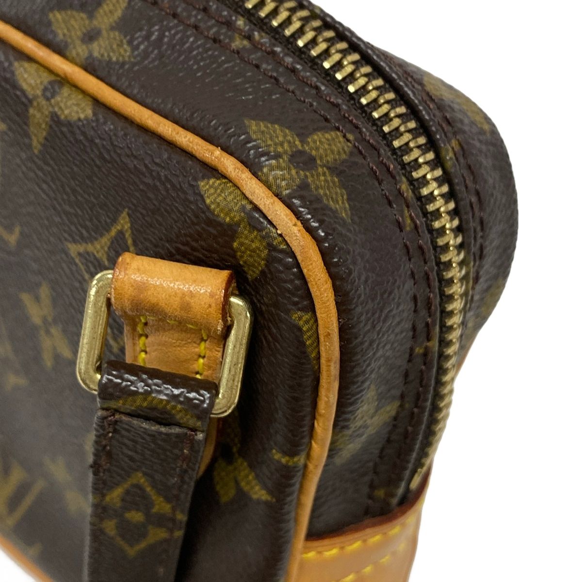 LOUIS VUITTON(ルイヴィトン) ショルダーバッグ モノグラム ポシェット