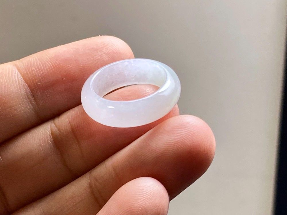 ミャンマー産 天然本翡翠 A貨　氷種　白氷　雪花綿 くり抜きリング　6.5号 L18-24 ピンキーリング 氷糯種 白瓷 8.0号 ミャンマー産 A貨 本翡翠