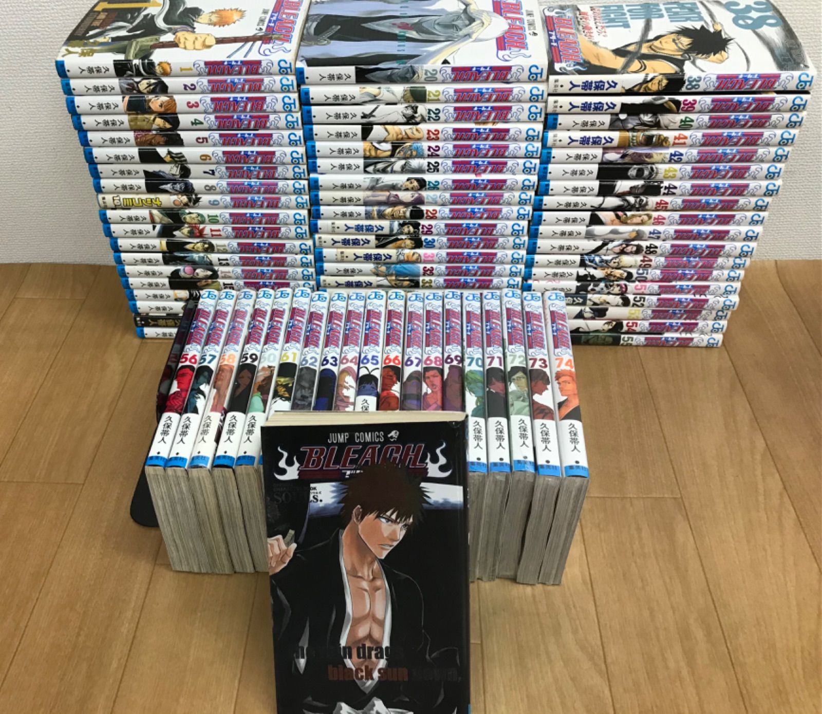 ☆【未開封あり】BLEACH ブリーチ 1～74巻 ＋ オフィシャル