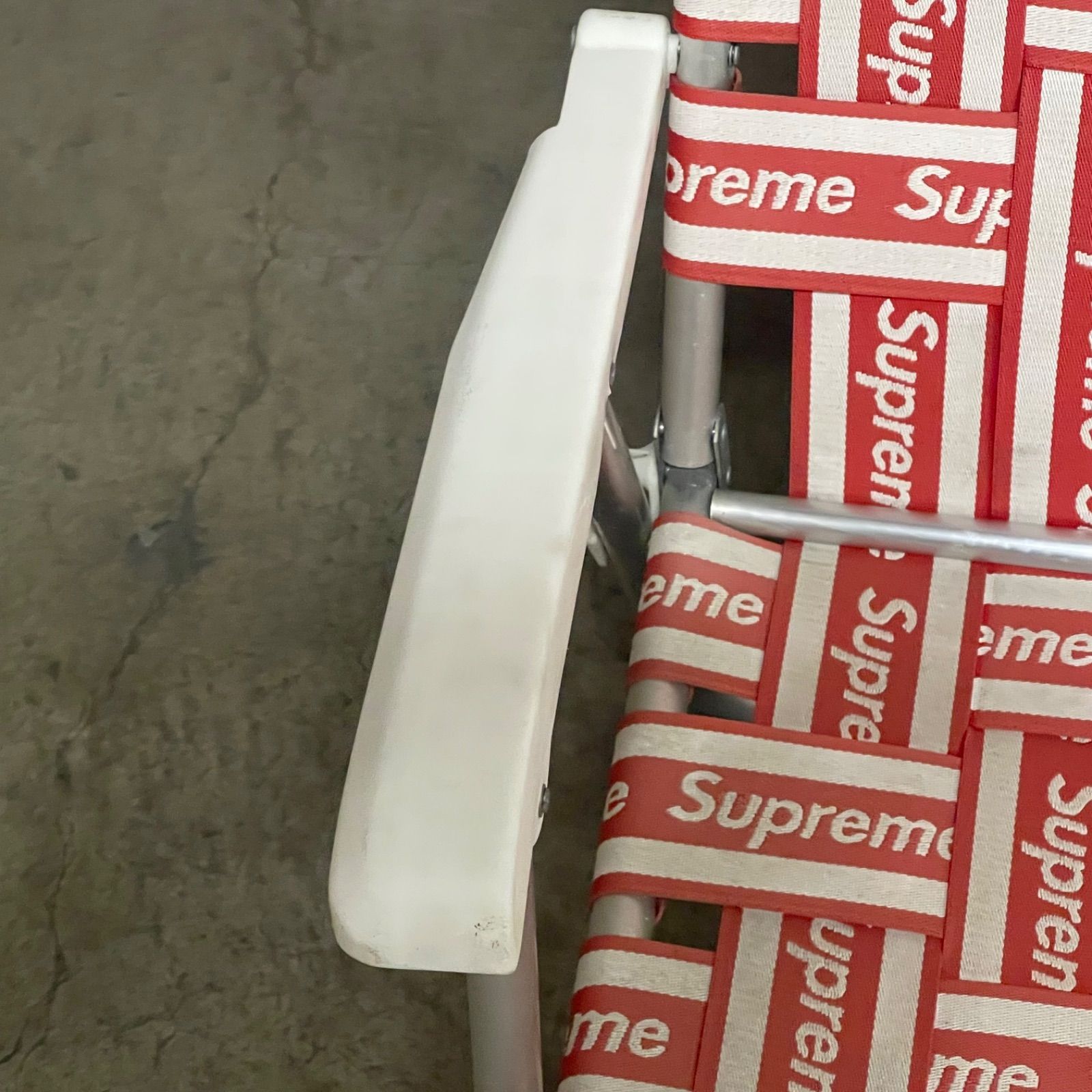 NPA】Supreme シュプリーム アウトドアチェア 折りたたみ - メルカリ