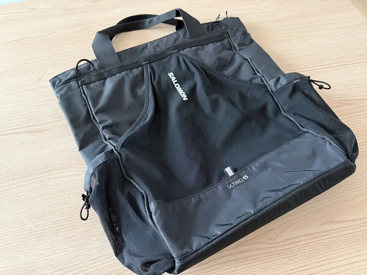 サロモン ウール 15L クロスバック ブラック