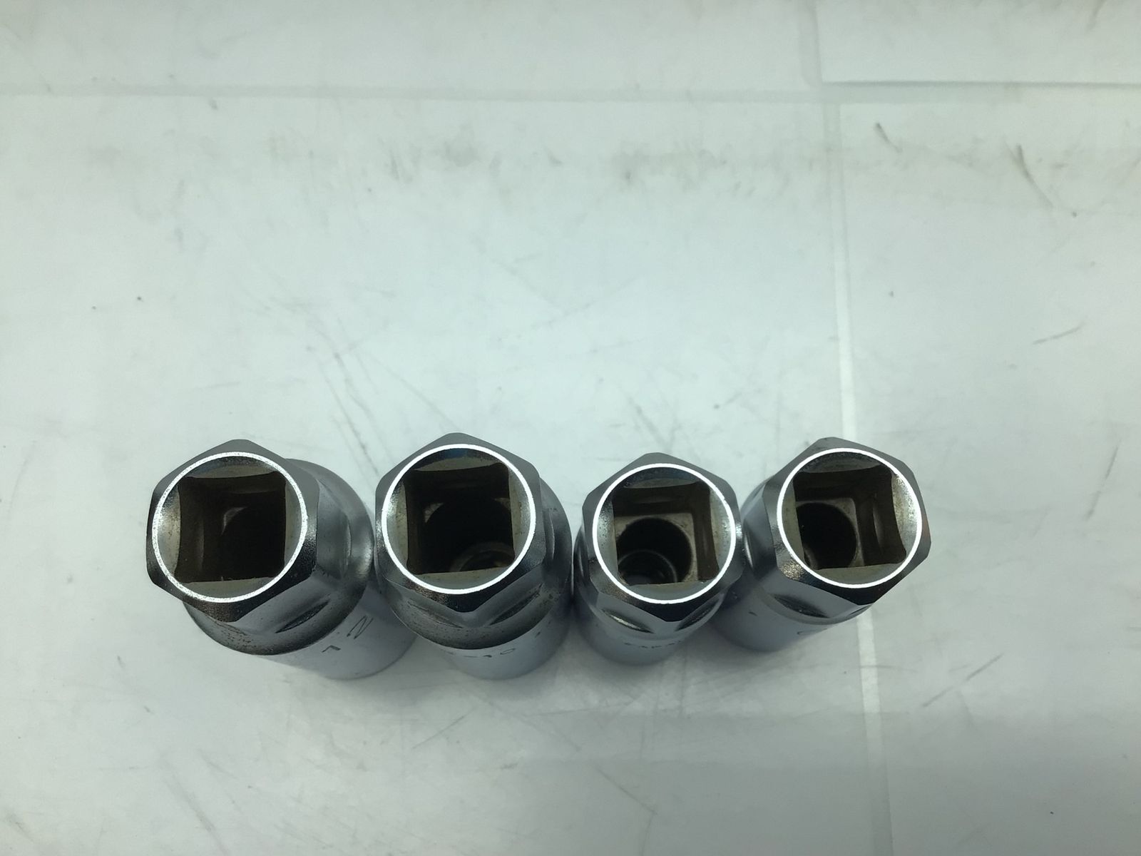 【中古品】KTC/京都機械工具 BSR354 ☆ スタッドボルトリムーバーセット 差込角:12.7mm 4点 [IT_ETTF2][知立][M04]