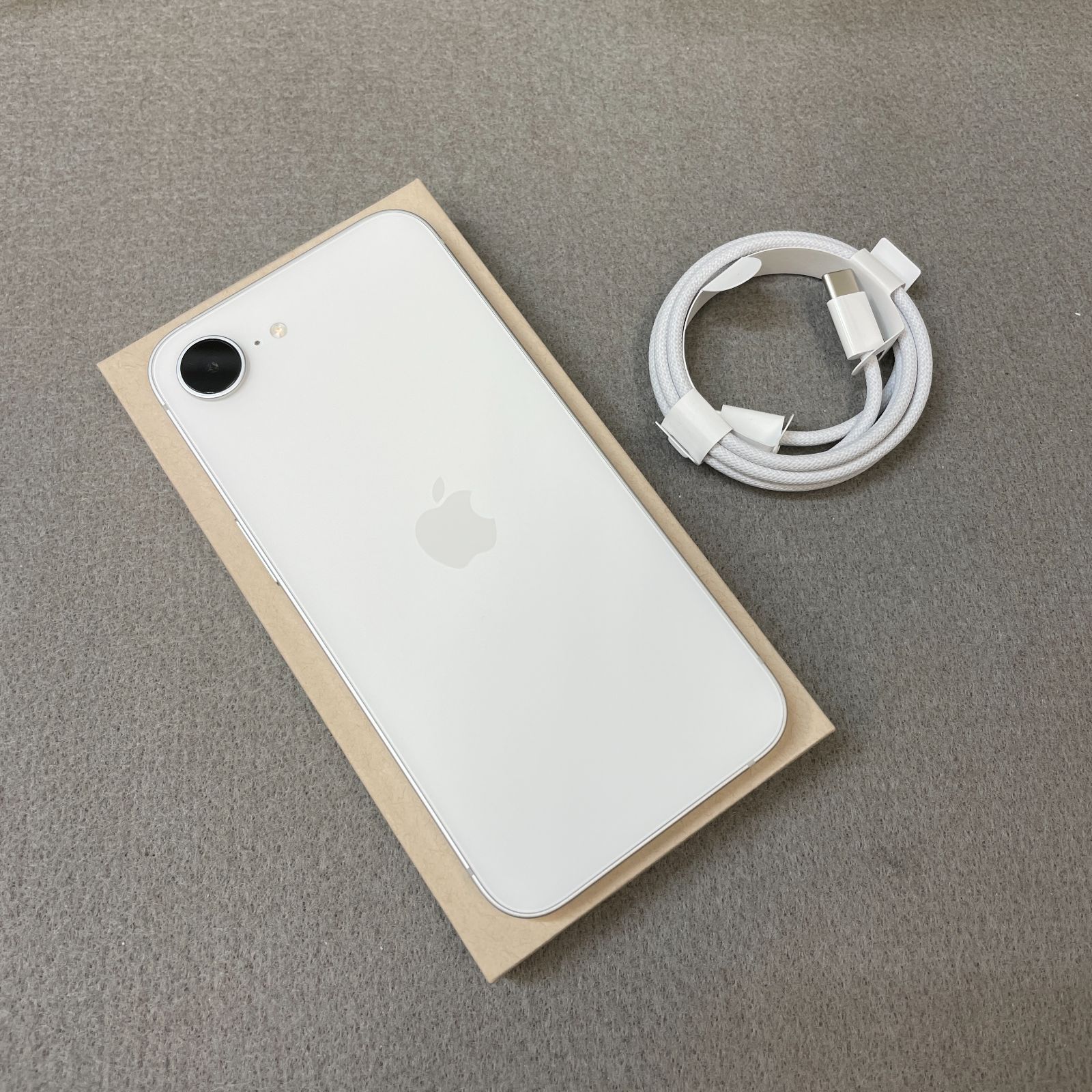 iPhone 16e 128GB ホワイト SIMフリー Apple版 - ISHOP JAPAN