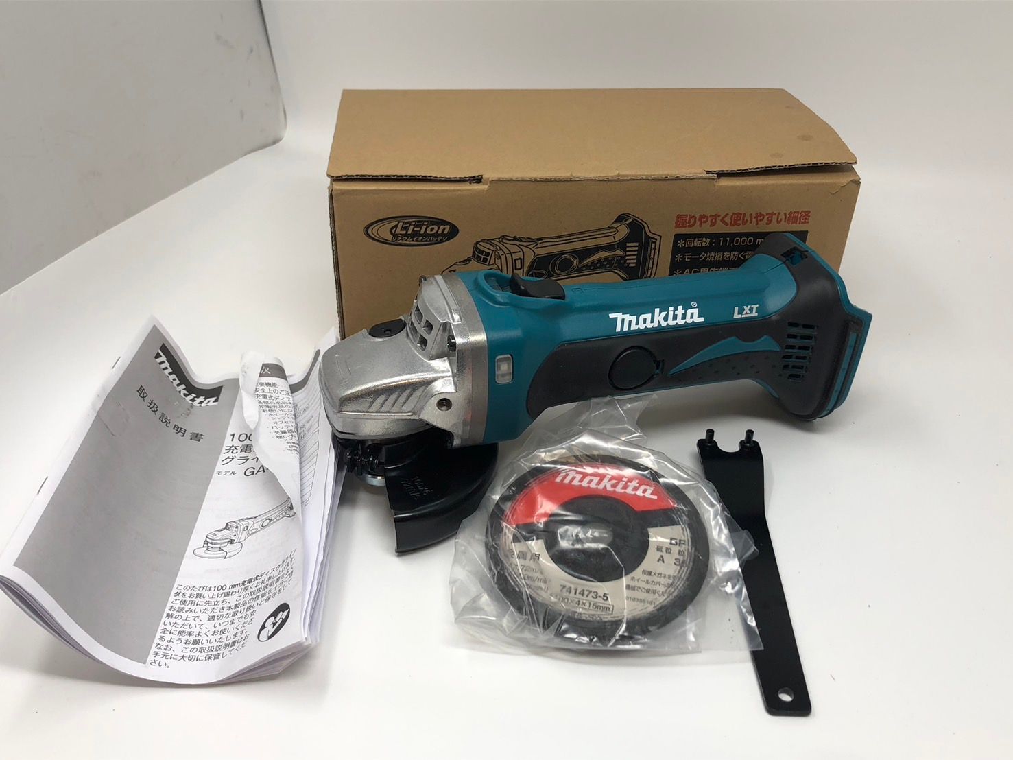 ◆makita マキタ 100㎜充電式ディスグラインダー GA402D 18V 本体のみ 中古 現状品◆21554★