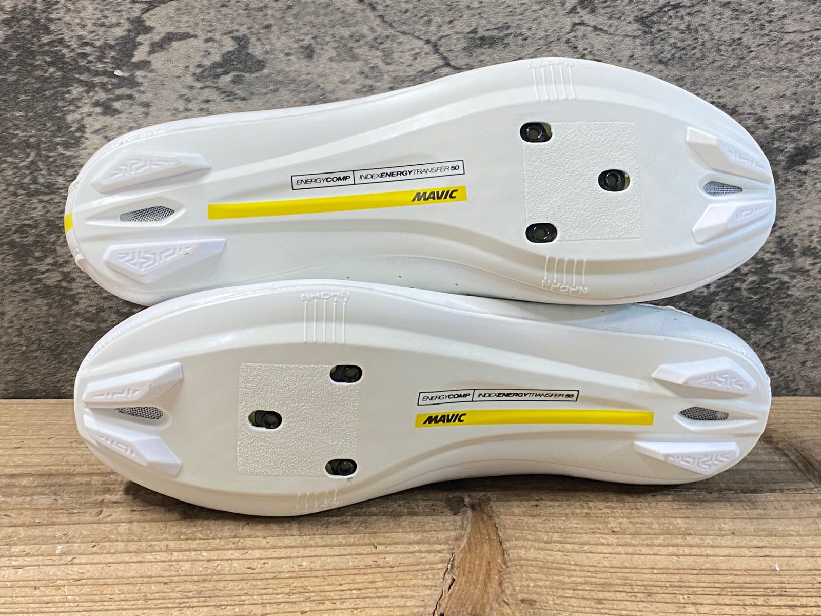 KF311 マヴィック MAVIC COSMIC BOA ビンディングシューズ 白 3穴 BOA