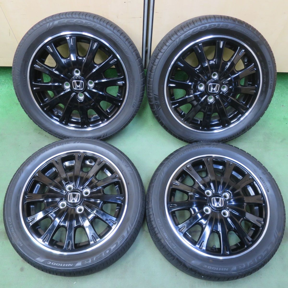 バリ溝！キレイ！8.5分☆ホンダ N-BOX カスタム 純正 165/55R15