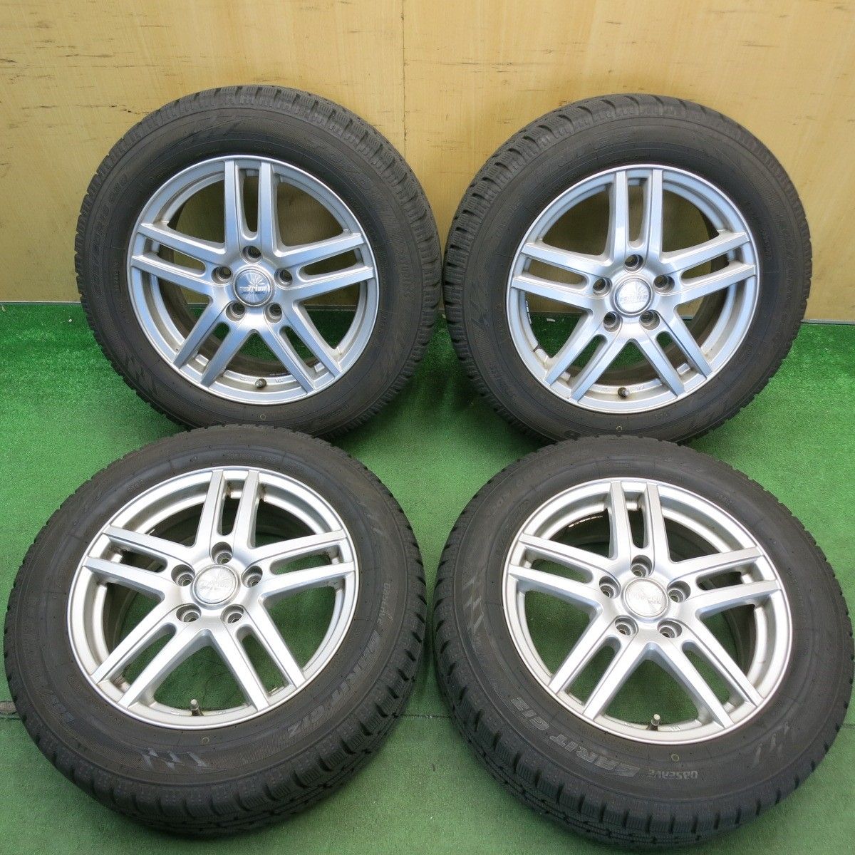 バリ溝！23年！9.5分☆スタッドレス 205/60R16 トーヨー オブザーブ 