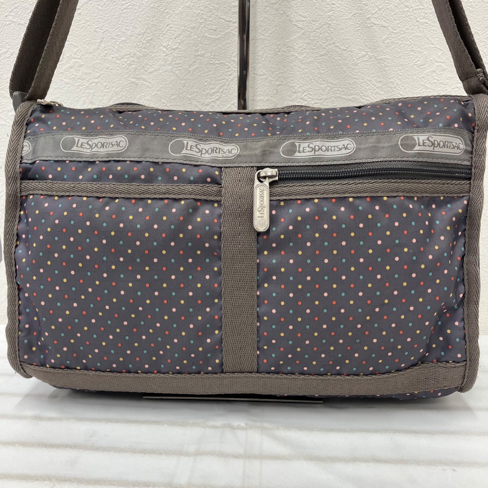 3928 LeSportsac レスポートサック ショルダーバッグ 肩がけ 斜めがけ 