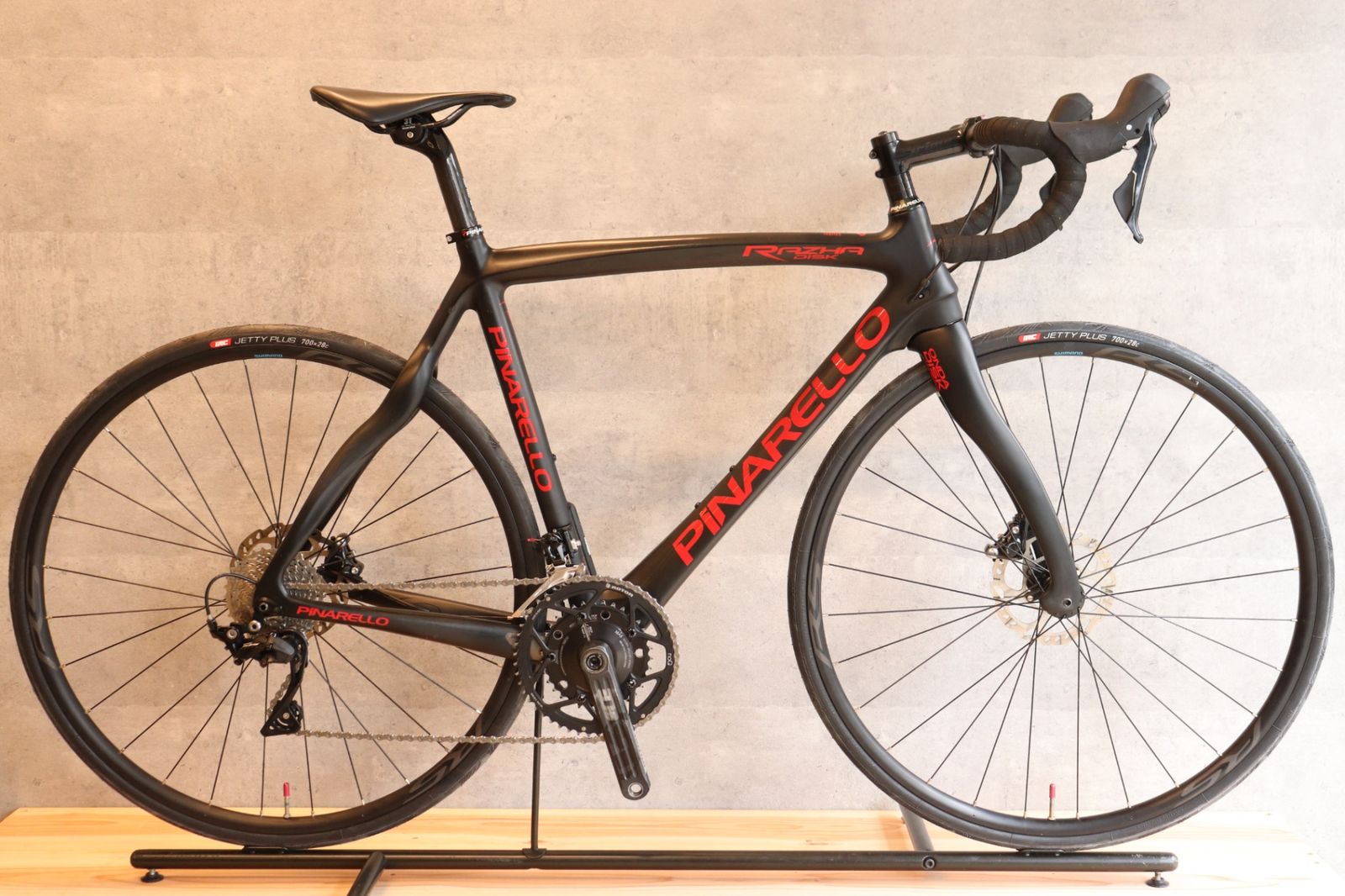 ピナレロ PINARELLO ラザ RAZHA DISK 2022モデル 530サイズ シマノ 105