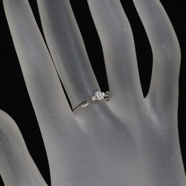 Pt900 エメラルドカット ダイヤモンド リング 0.18ct D0.04ct - メルカリ