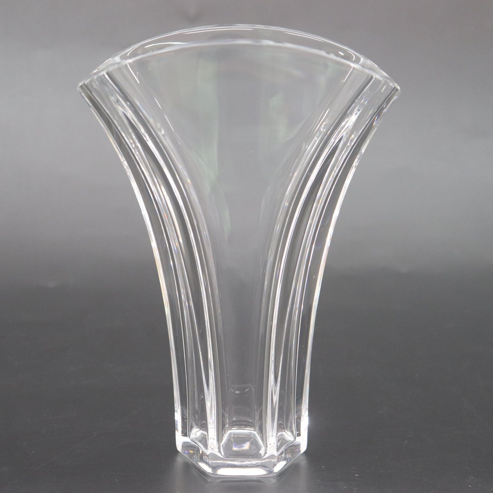 バカラ Baccarat ギンコ GINKGO 花瓶 クリスタル 未使用 展示品 IT8J77U0B0IE 美品 Baccarat バカラ GINGO ギンコ フラワーベース 花瓶