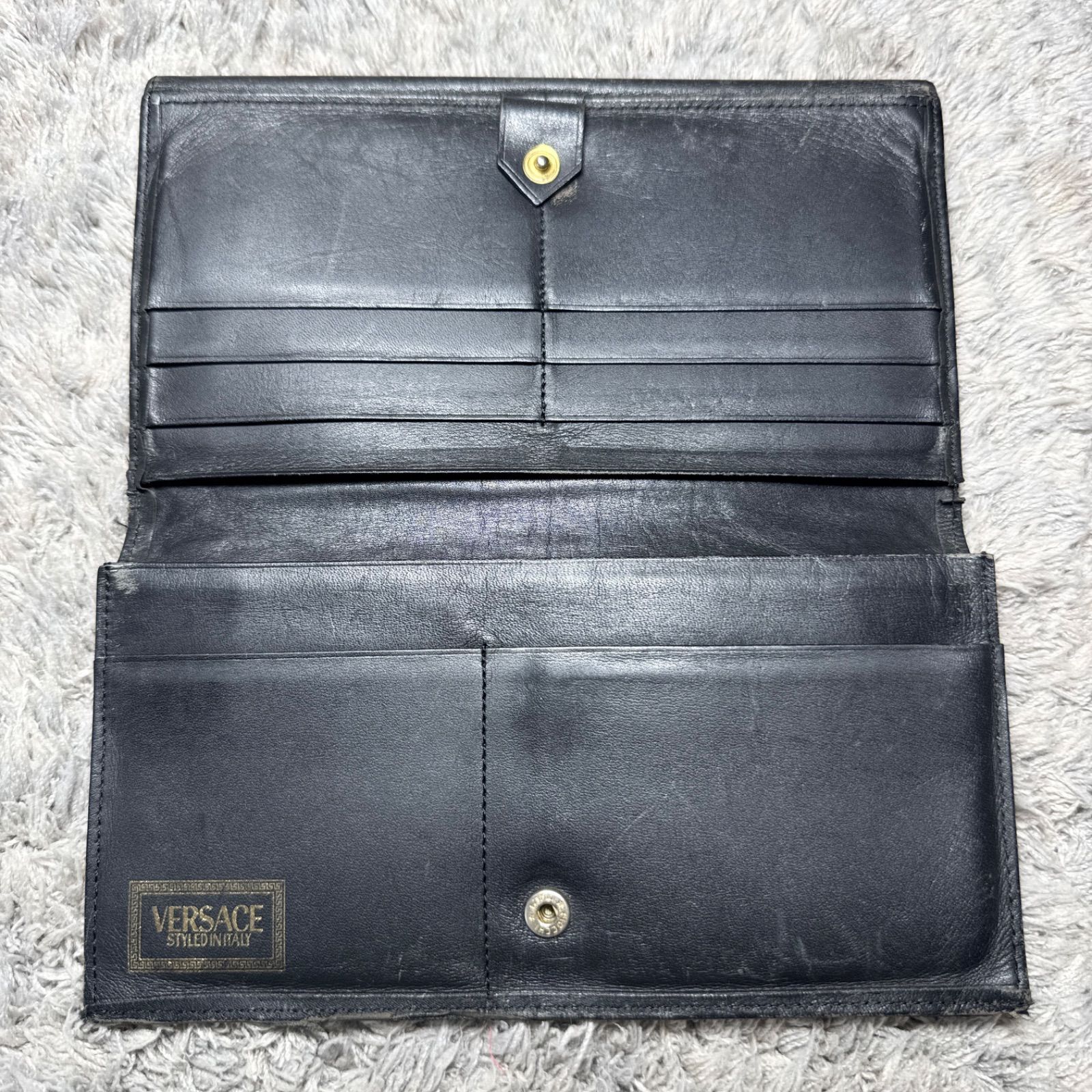 ノ*助様 GIANNI VERSACE　長財布 GIANNI VERSACE ベルサーチ 長財布 レザー ブラック×イエロー系 - メルカリ