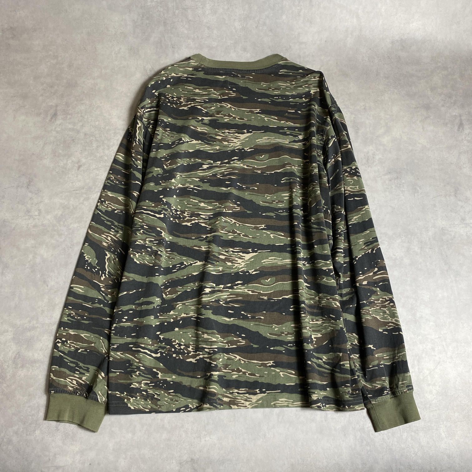 GQ5649◇Supreme : Small Box L/S Tee◇L◇Camo タイガーカモ 