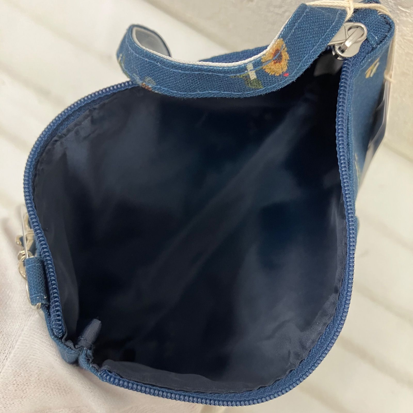 3313 Laura Ashley ローラアシュレイ 折り畳みエコバッグ ポーチ付き 