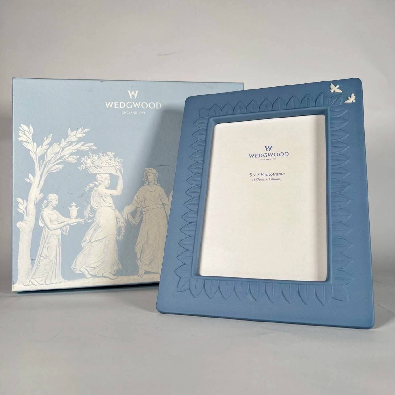 K-43 WEDGWOOD ウェッジウッド フォトフレーム ペールブルー 箱付き インテリア 家具 雑貨 2260003508257 50-39