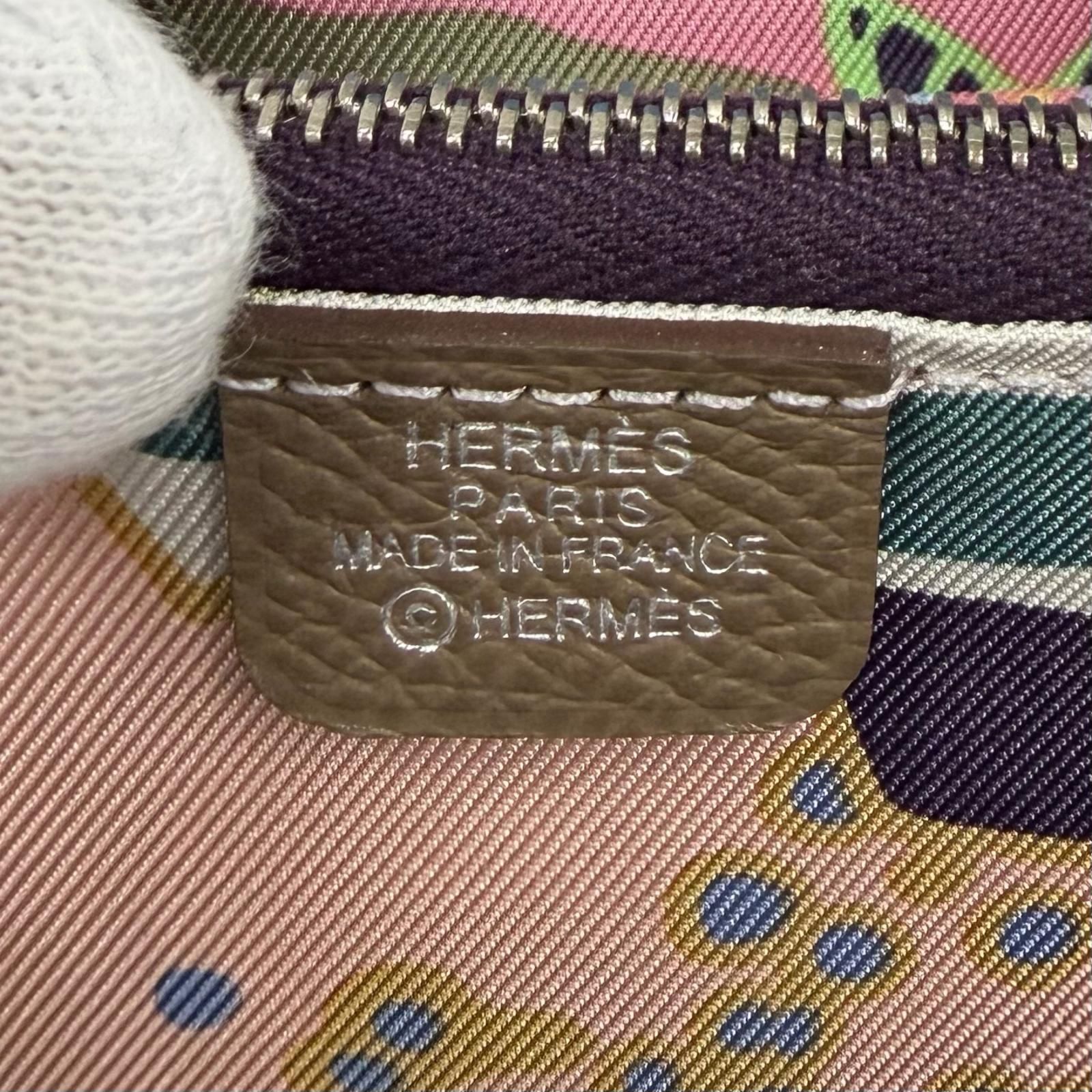 未使用品☆HERMES エルメス アザップコンパクト シルクイン エトゥープ