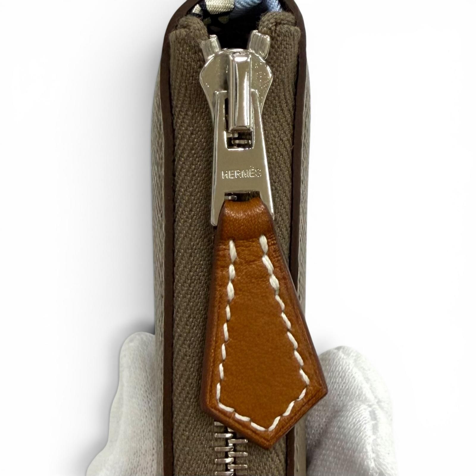 未使用品☆HERMES エルメス アザップコンパクト シルクイン エトゥープ