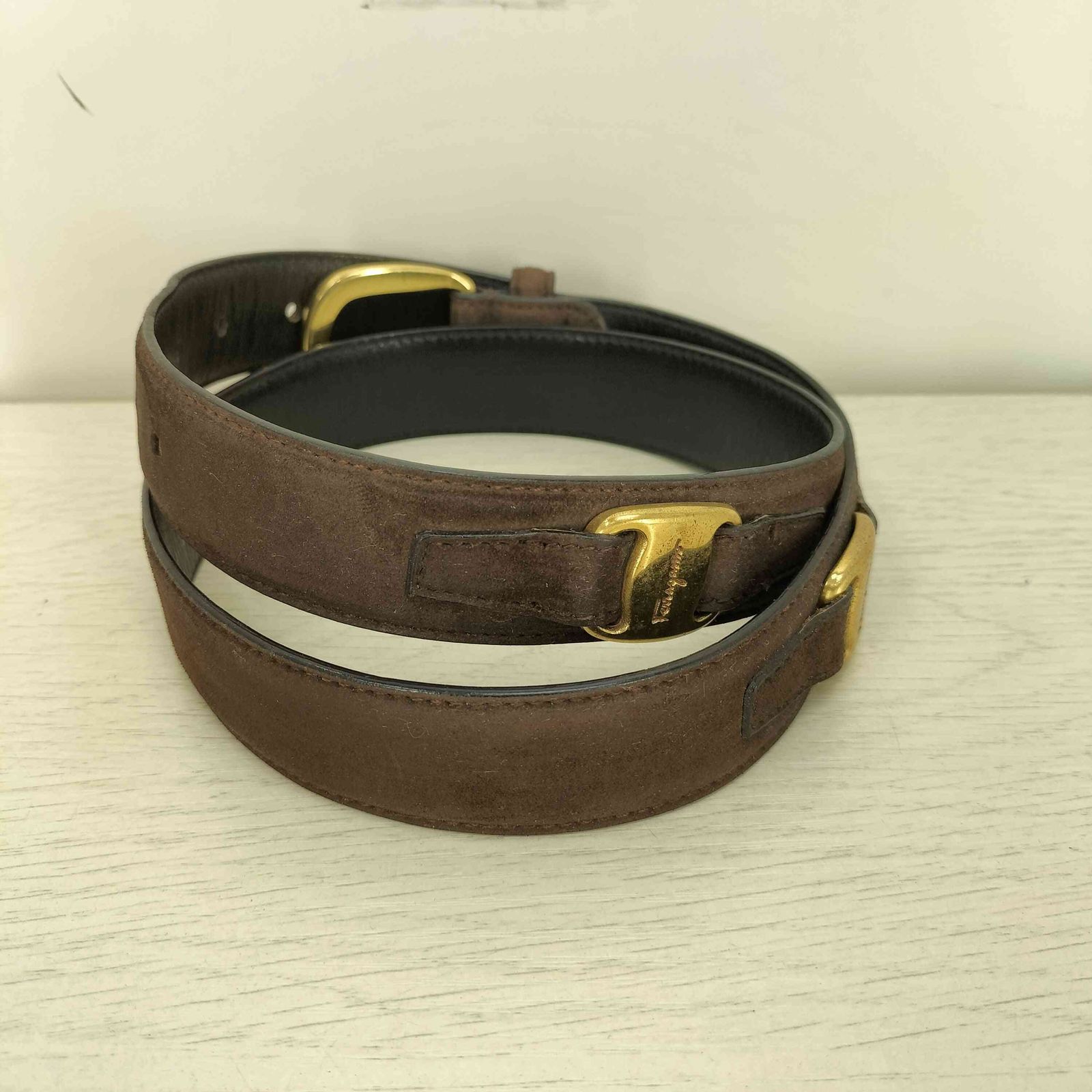 サルヴァトーレフェラガモ Salvatore Ferragamo ヴァラ・リボン 