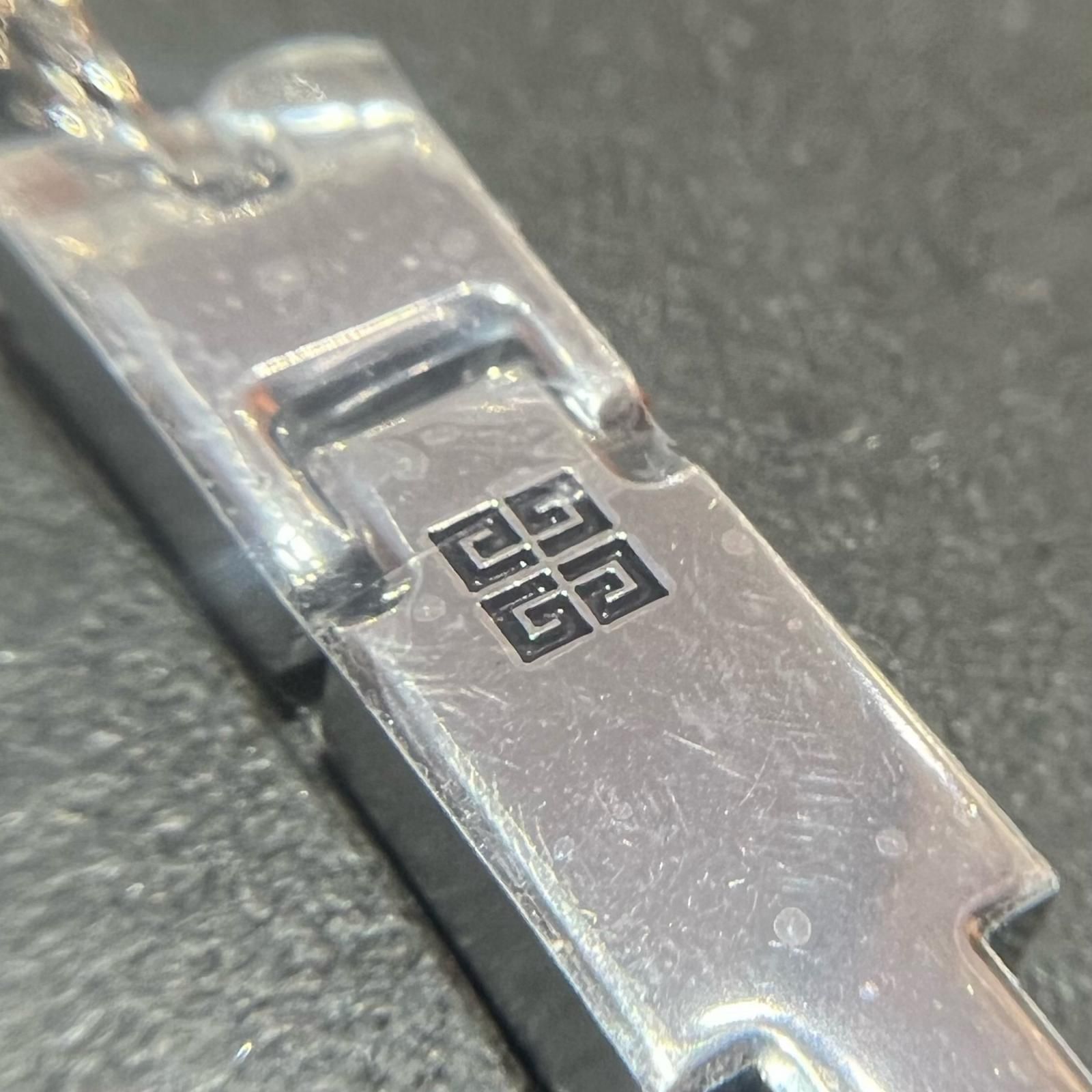GIVENCHY 4Gパドロック バッグチャーム キーリング ラージ 南京錠