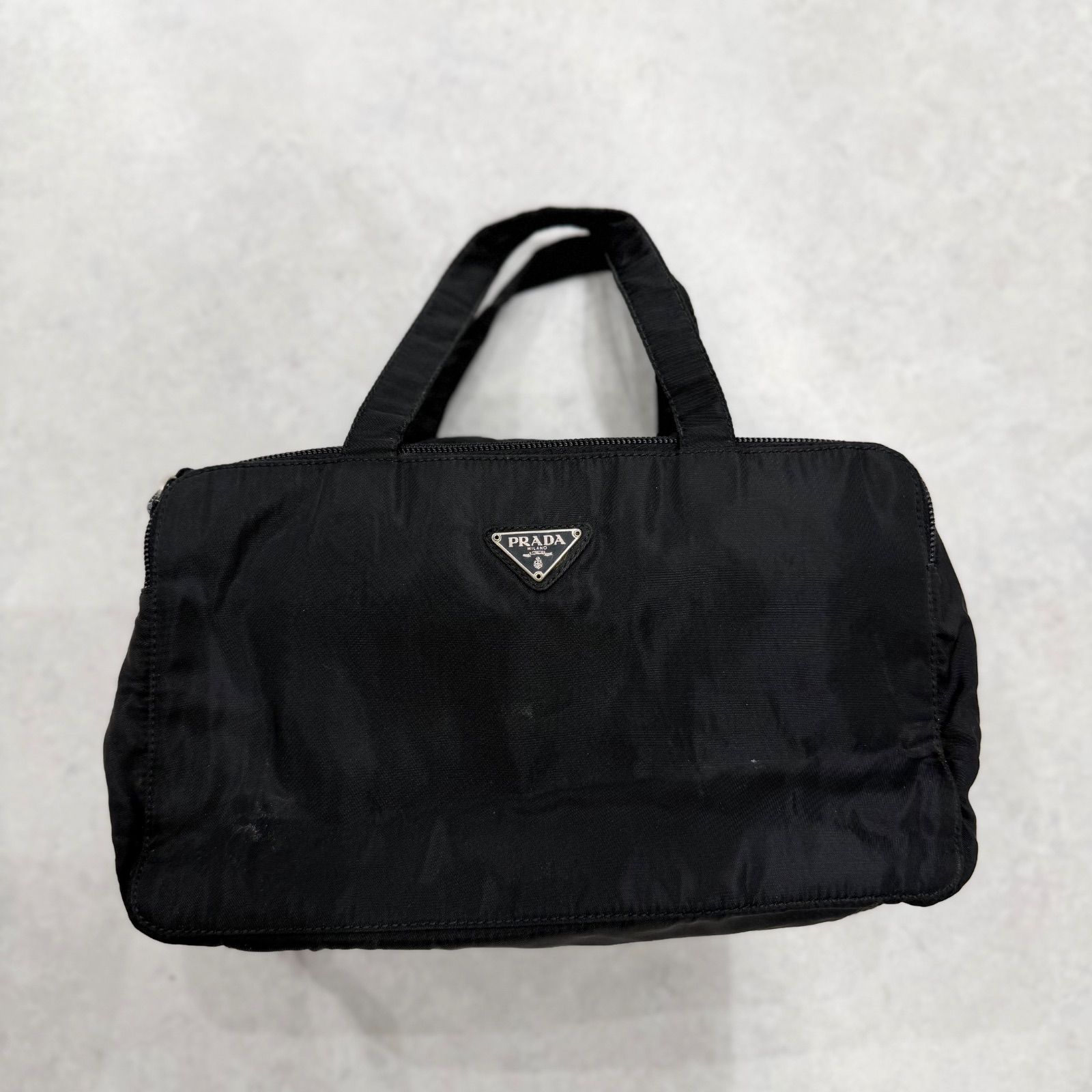PRADA プラダ ナイロン メイクポーチ コスメバッグ バニティ ブラック