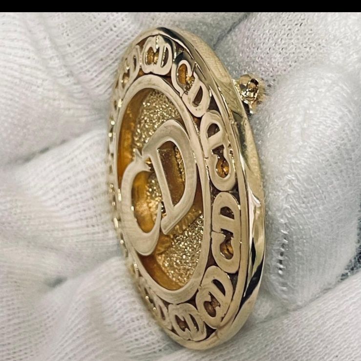 クリスチャンディオール　ブローチ　金色　希少 希少・Christian Dior/クリスチャンディオール、ゴールドブローチ