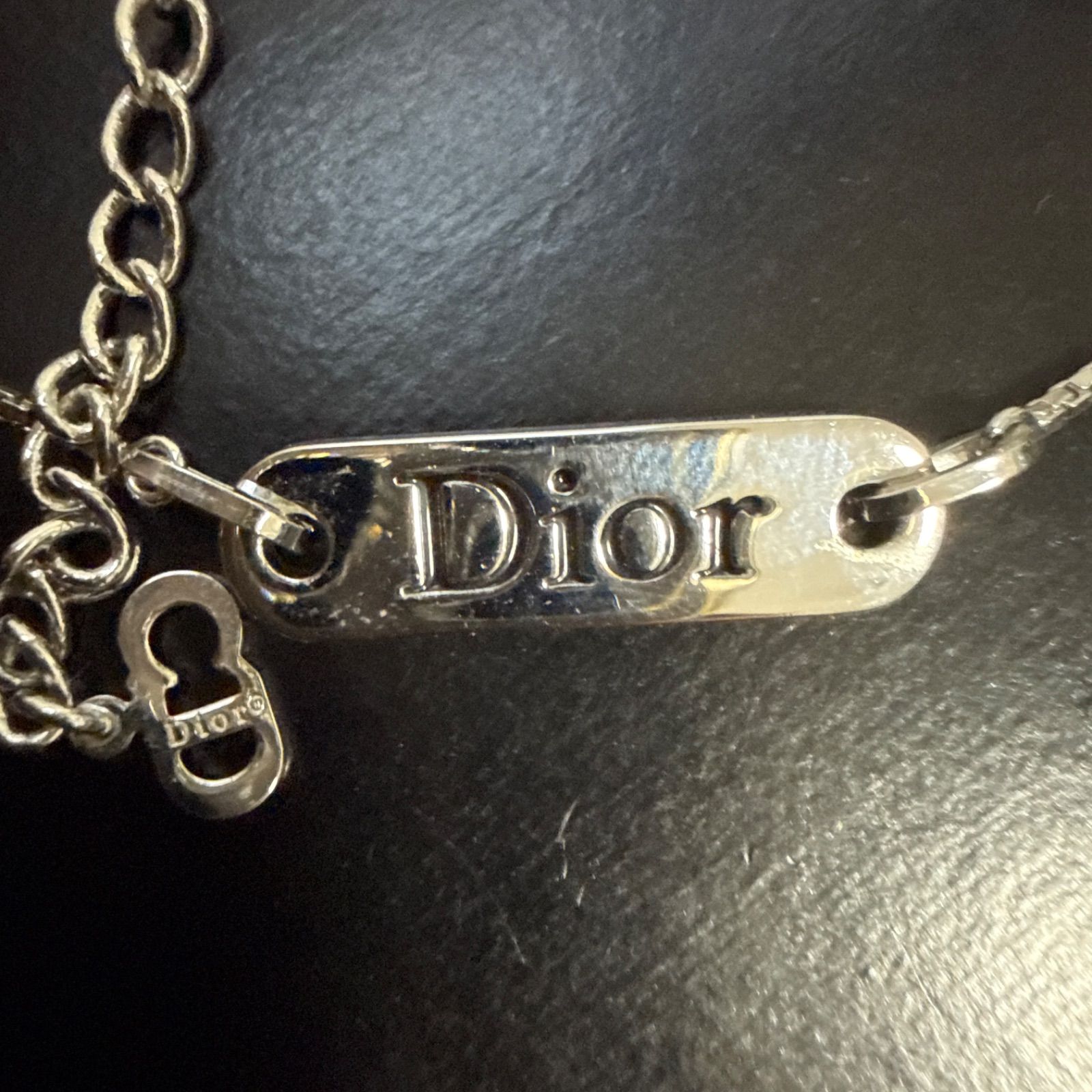 Dior クリスチャン ディオール ブランドロゴプレート シルバーカラー 
