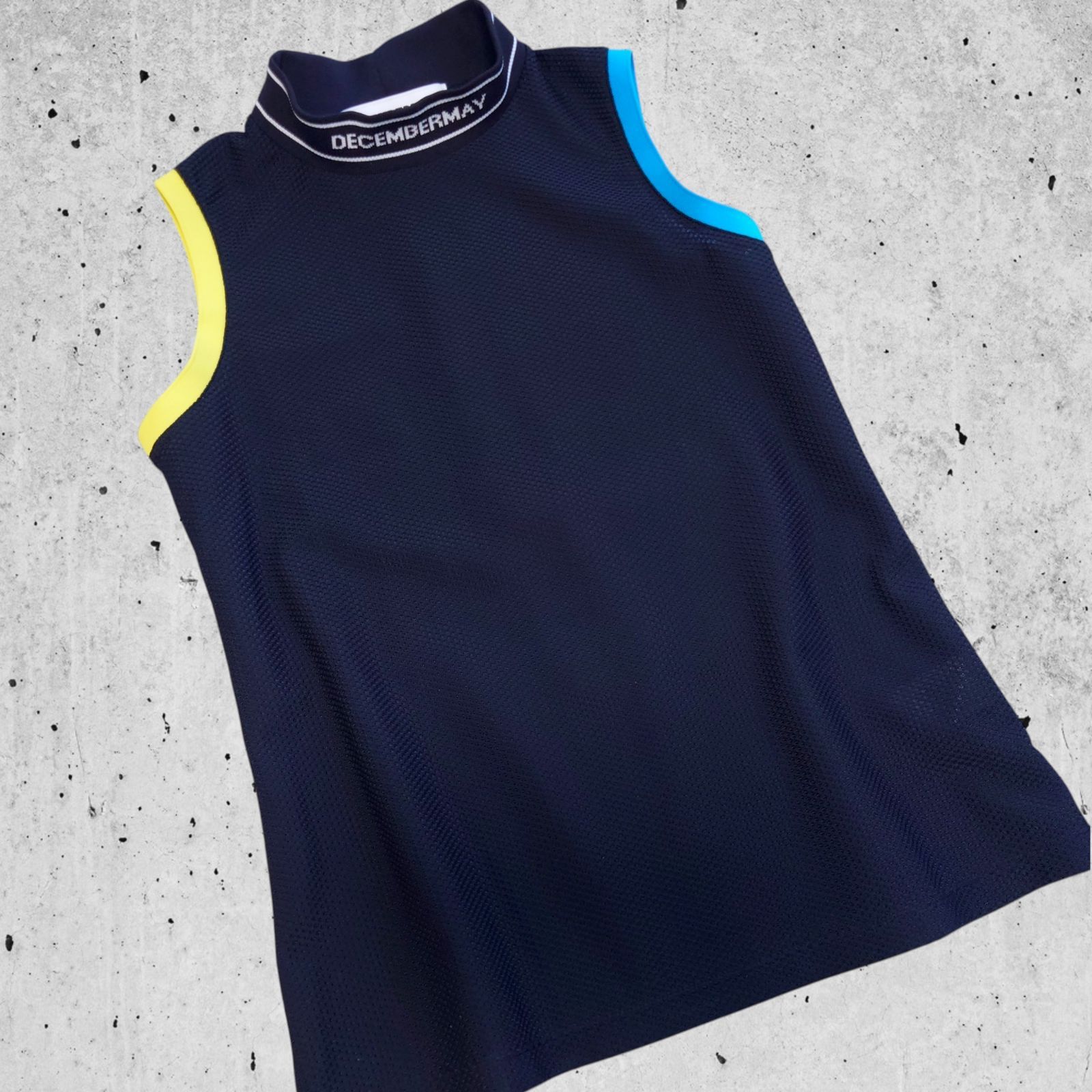 極美品✨ ディセンバーメイ モックネックシャツ 半袖 メッシュ 通気性◎ 極美品 DECEMBERMAY GOLF モックシャツ メッシュノースリーブ ワッフル