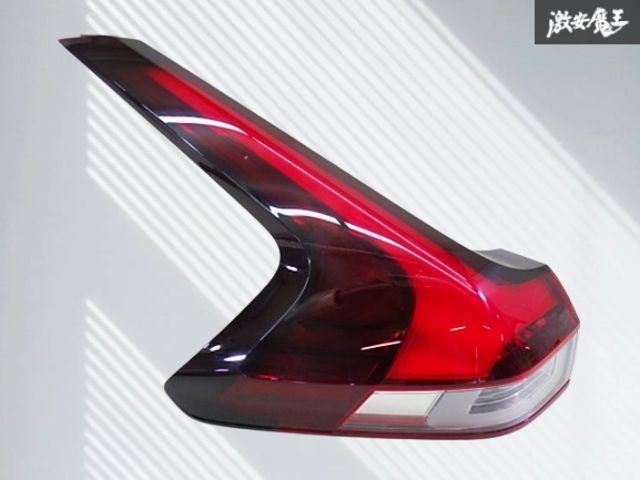 点灯OK！】三菱 純正 GL3W エクリプスクロス PHEV テールライト 