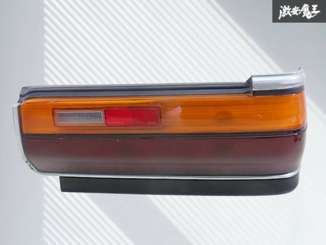 Y31 グロリア 後期テール 車 【割れ無し！】NISSAN 日産 純正 Y31 グロリア 後期 テールライト