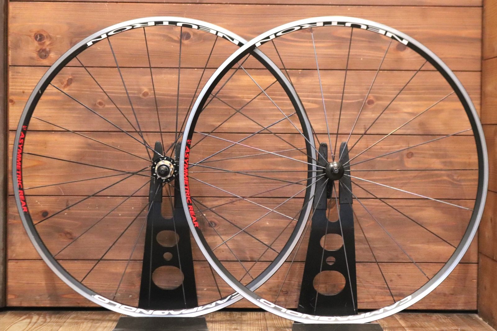 カンパニョーロ CAMPAGNOLO ニュートロン NEUTRON アルミ クリンチャー ホイールセット カンパ11S/12S 【東京南麻布店】