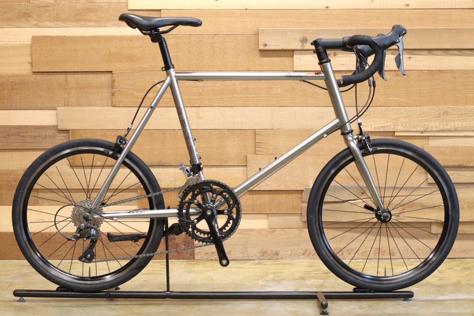 フジ FUJI ヘリオン HELION R 2018 50サイズ シマノ クラリス R2000 MIX 8S クロモリ ミニベロ ロードバイク 20インチ451 小径車 【立川店】