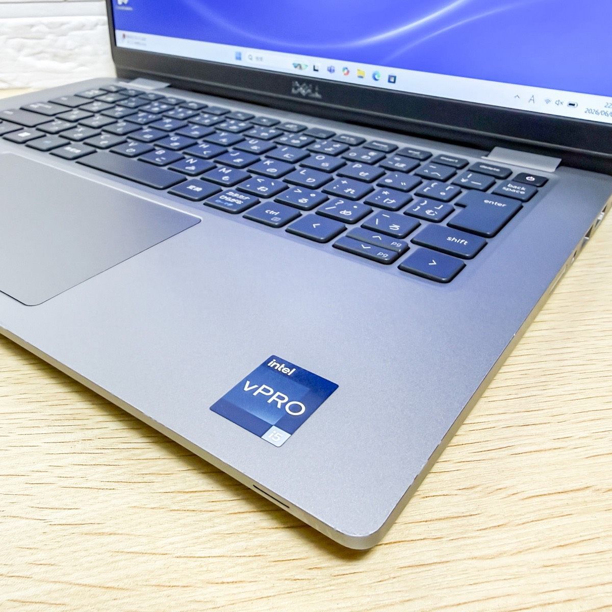 美品】DELL Latitude 5330 第12世代 Core i5 16GB 256GB SSD - メルカリ