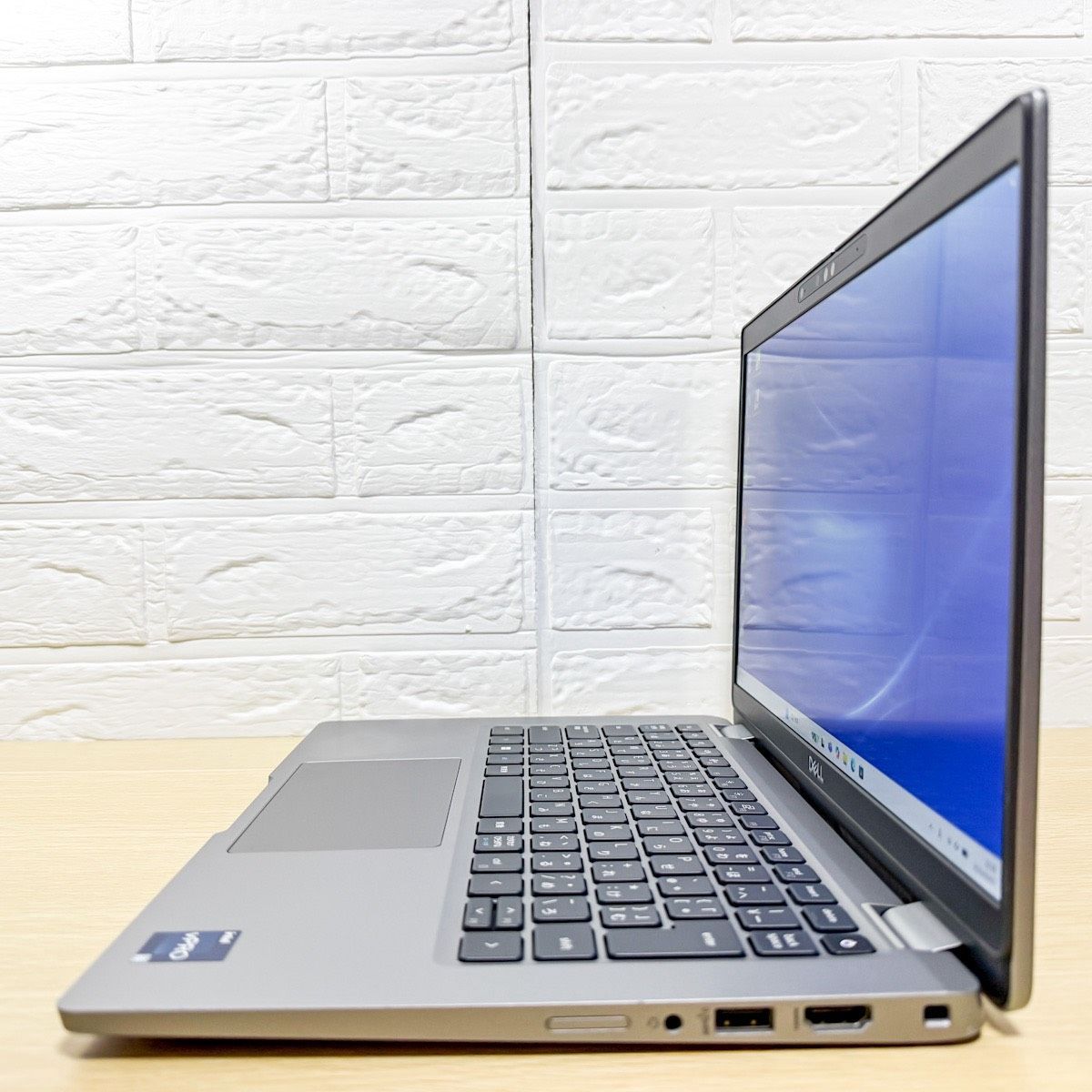 美品】DELL Latitude 5330 第12世代 Core i5 16GB 256GB SSD - メルカリ