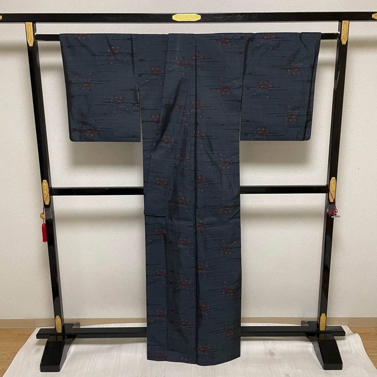 本場大島紬 藍泥染 裄67.5 花模様の絣 証紙付き 着物 正絹 X-3033