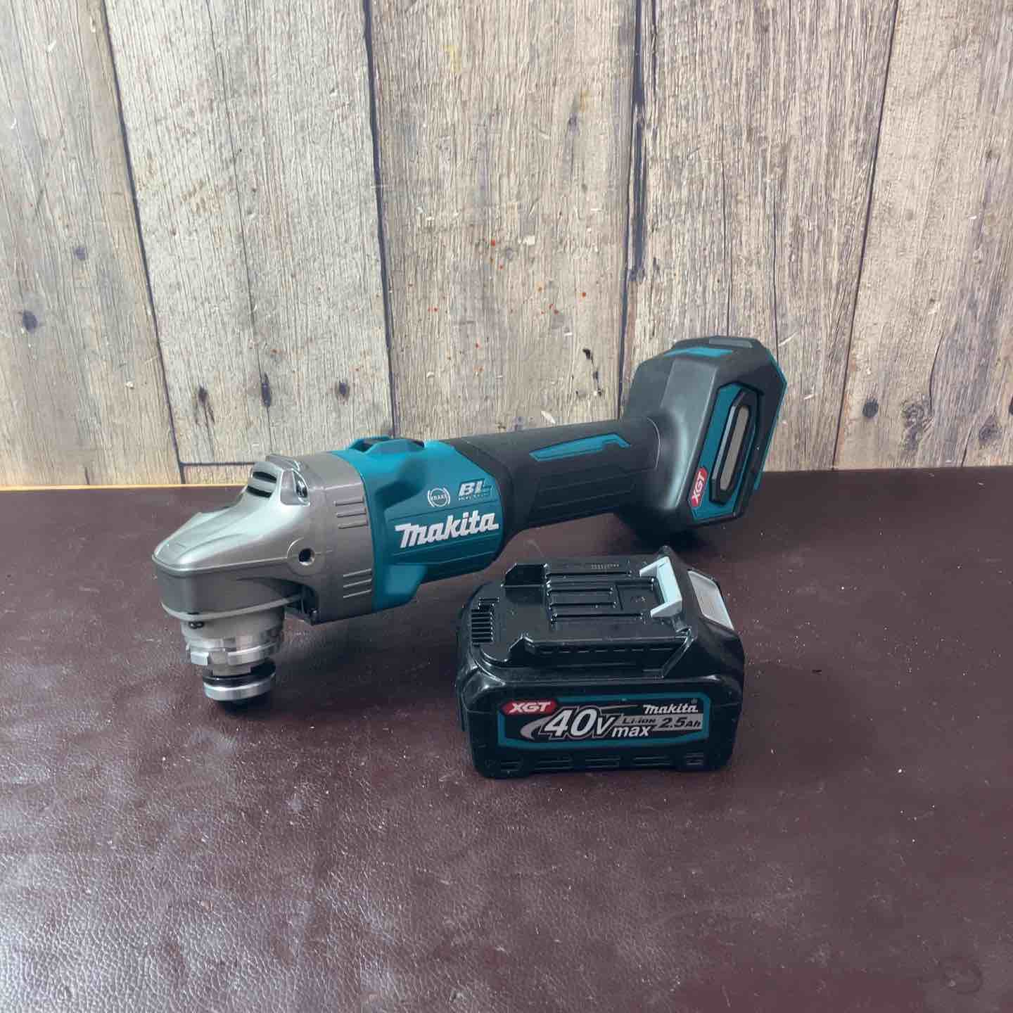 【中古品】マキタ(makita) 100mmコードレスディスクグラインダ GA001GZ バッテリー付属【東大和店】