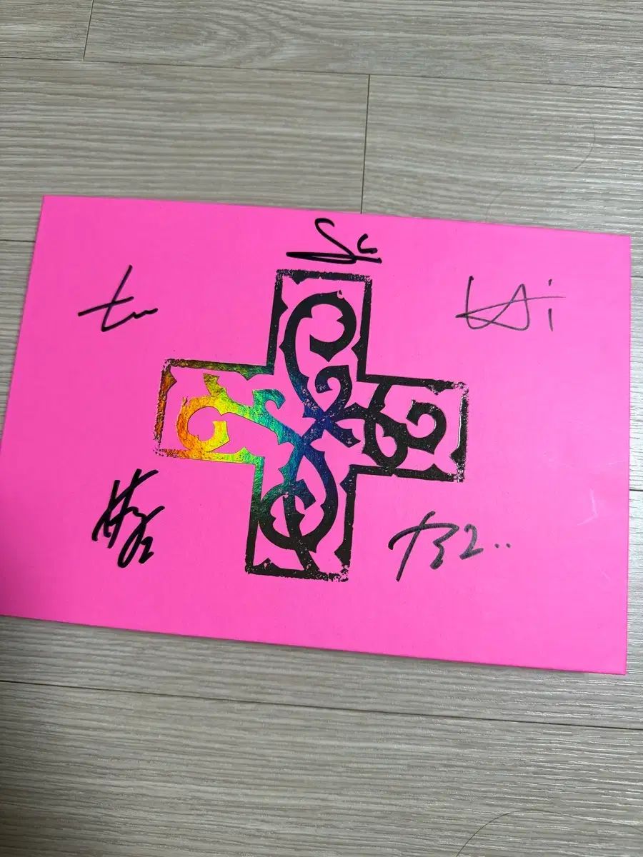セール，本物保証】 TOMORROW X TOGETHER(TXT) ミニ 8集 サインCD