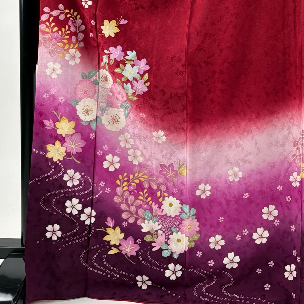 【振袖フルセット】身丈162.5cm 裄丈67.5cm 桜 流水 箔 金彩 赤 振袖 身丈169cm 裄丈67.5cm L 袷 桜 流水 箔 染め分け 赤 正絹 秀品