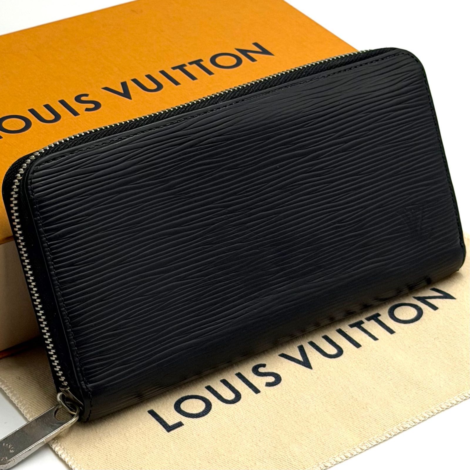 ルイヴィトン LOUIS VUITTON エピ ジッピーウォレット ノワール 新型