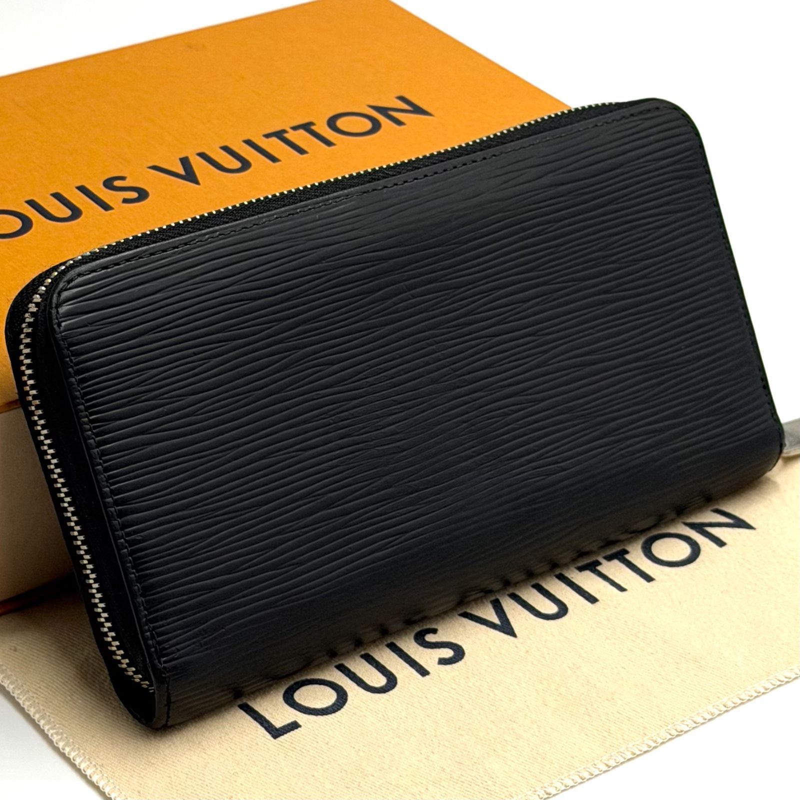 ルイヴィトン LOUIS VUITTON エピ ジッピーウォレット ノワール 新型