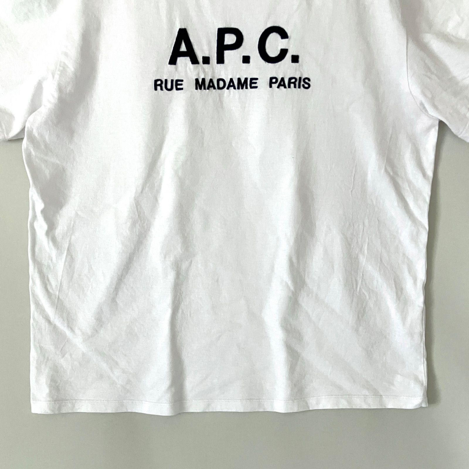 A.P.C. アーペーセー☆フロント刺繍ロゴTシャツ☆定番☆白T/ホワイト