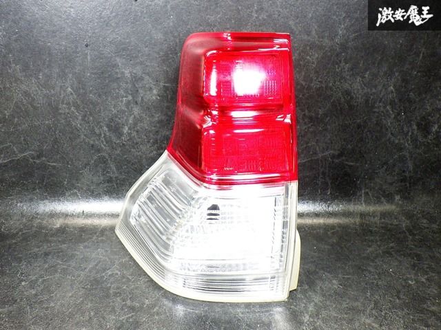 破損無し！ 即発送！】点灯OK！ トヨタ純正 TRJ150W プラド 前期 LED