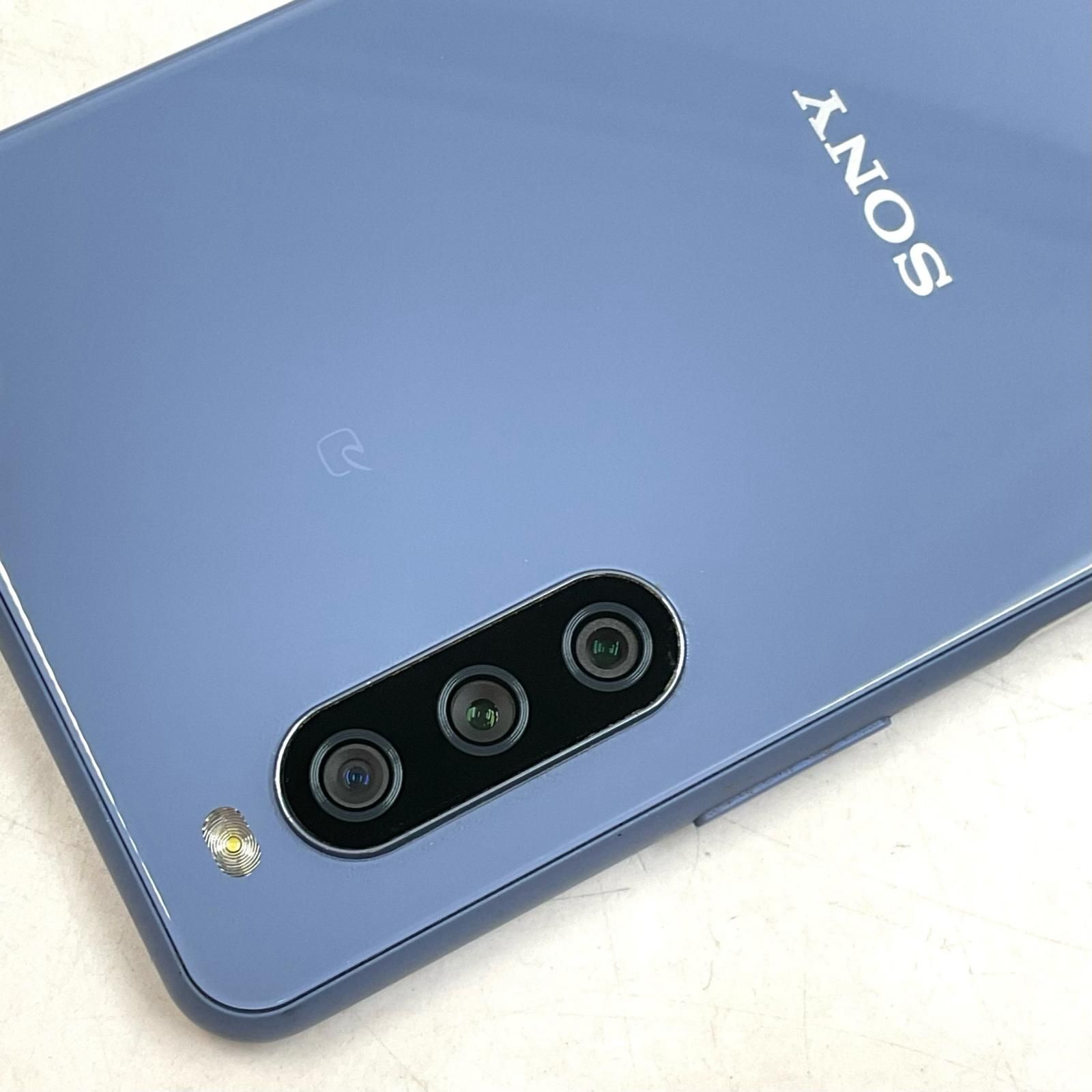 美品 Xperia 10 III 128GB ブルー docomo SO-52B - メルカリ