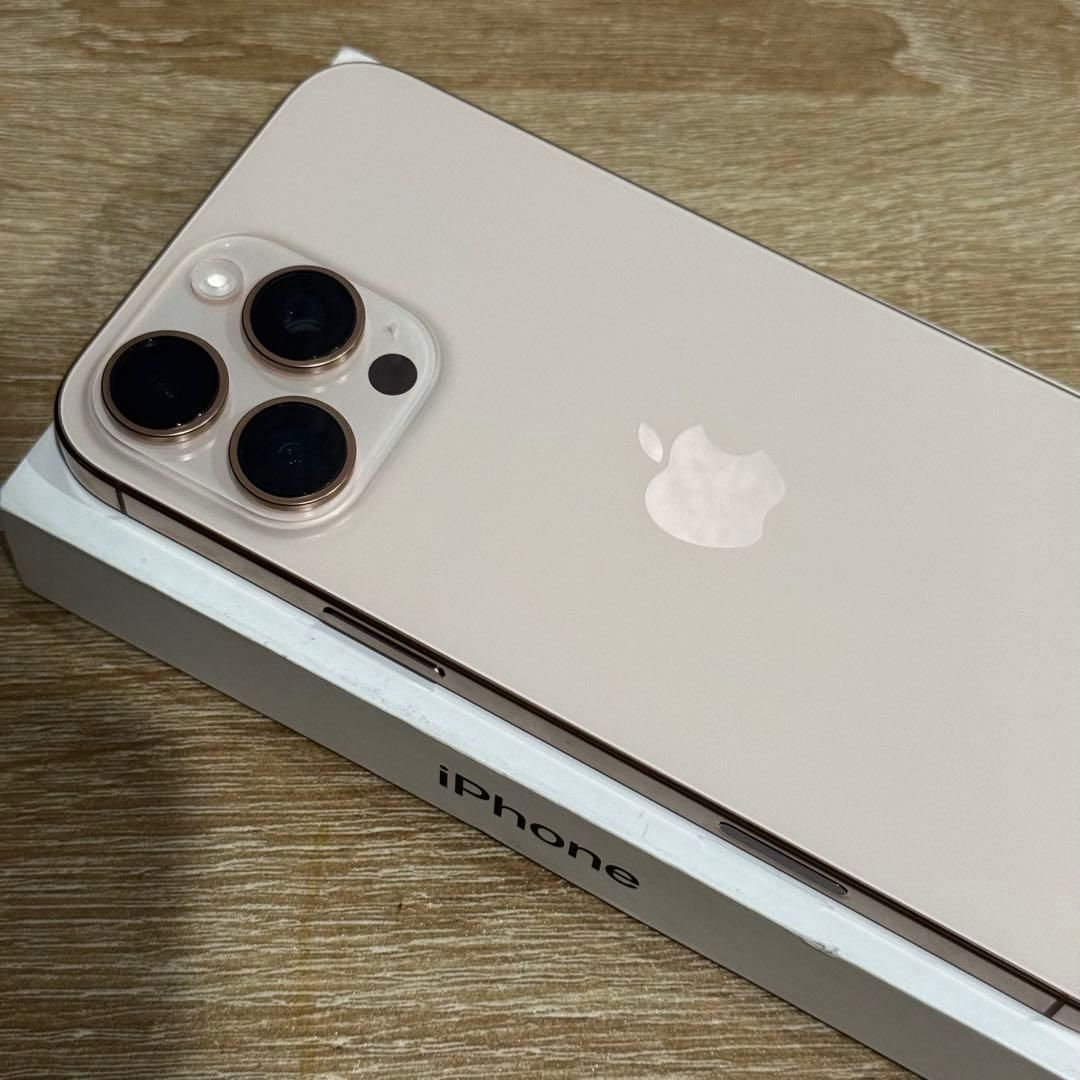 iPhone 16 Pro Max 512GB バッテリー100% SIMフリー ゴールド