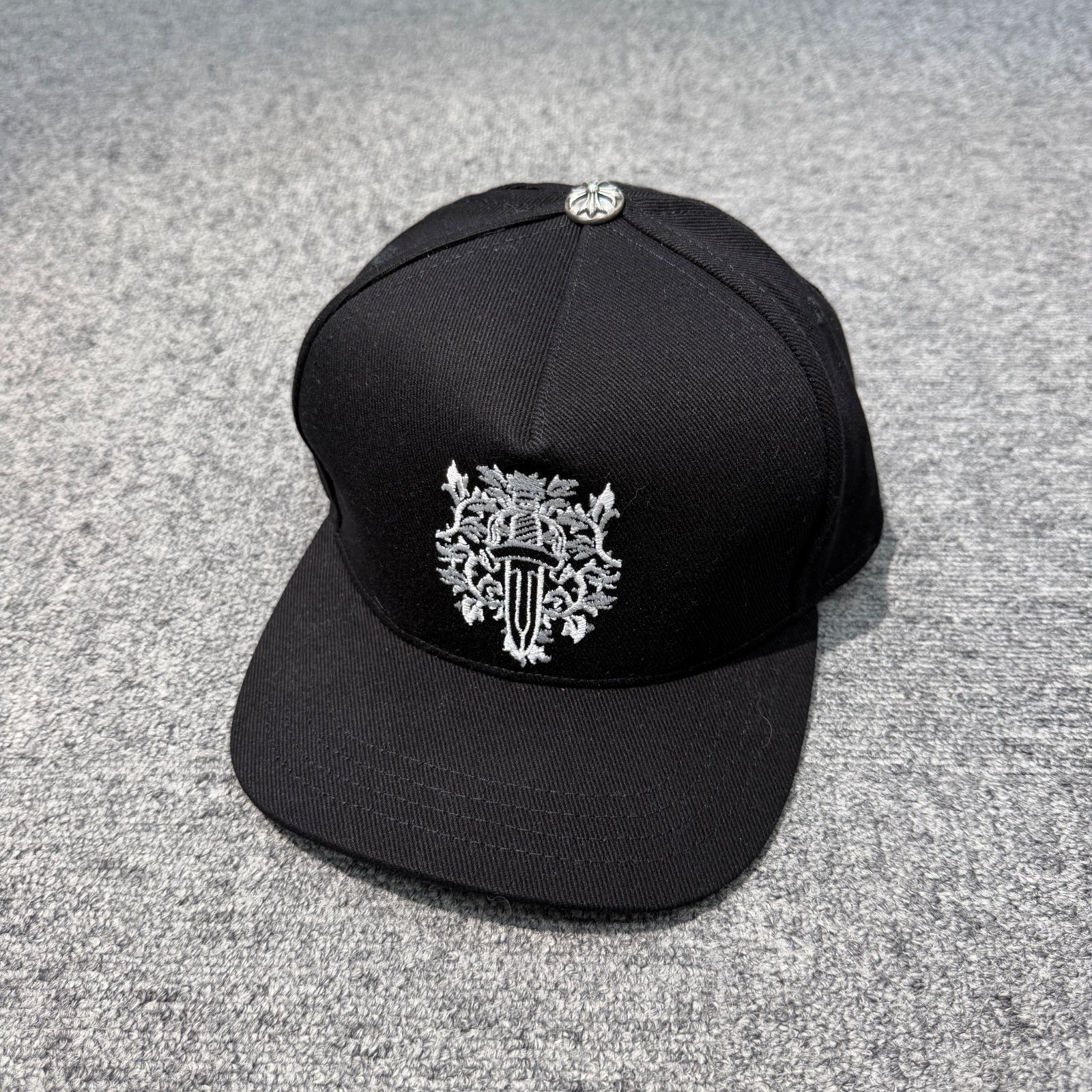 新品未使用　CHROME HEARTS クロムハーツ　ヴァインダガー刺繍デニムキャップ