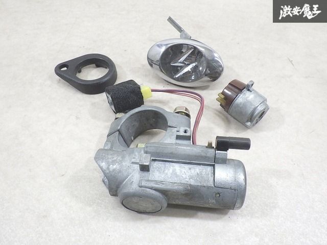 【実働外し ストア出品】 日産 純正 S13 シルビア キーシリンダー エンブレム 即納 棚5-3