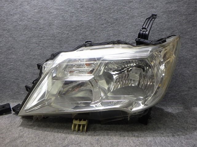 セレナ ヘッドライト 左右 HID キセノン C26 FNC26 前期 100-23097 B