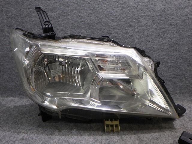 セレナ ヘッドライト 左右 HID キセノン C26 FNC26 前期 100-23097 B