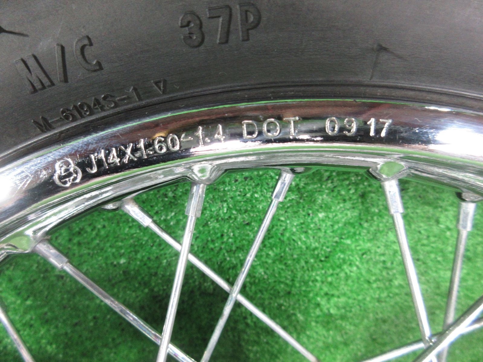 JA43 郵政カブ110 前後ホイール 14インチ スパイクタイヤ付き - メルカリ