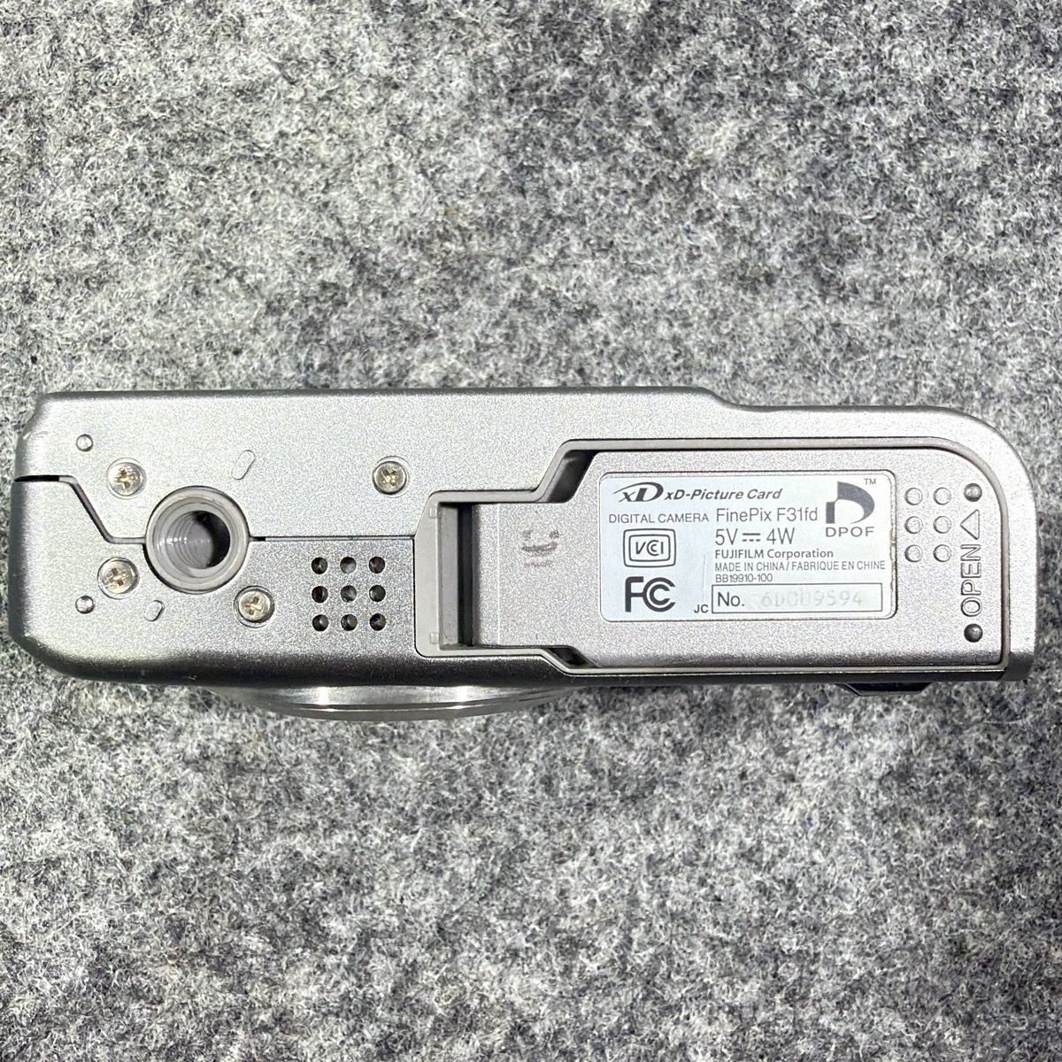 動作未確認】FUJIFILM FinePix F31fd コンパクトデジタルカメラ 富士